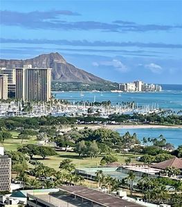 1000 Auahi St #2104, Honolulu, HI, 96814