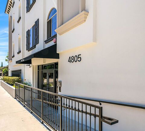 2nd image of 4805 Bellflower Ave Unit 104