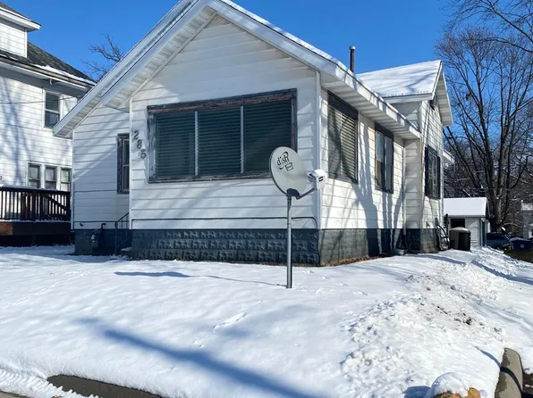 285 Hammond Ave, Waterloo, IA 50702