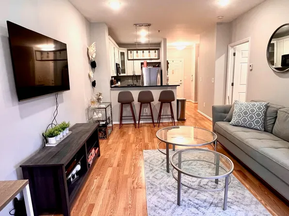 26 Avenue At Port Imperial APT 229, West New York, NJ 07093
