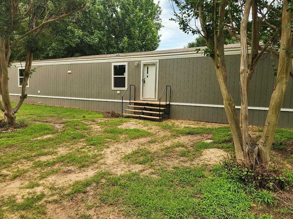 1st image of 77 Rayburn Dr