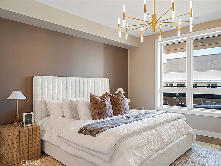 39 S Los Robles Ave #6010 — Photo 21