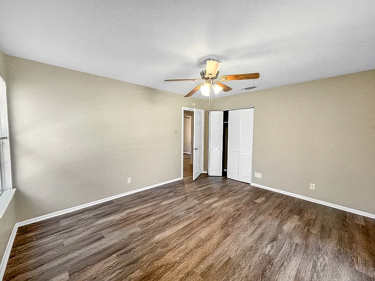 310 Mahota Dr — Photo 15