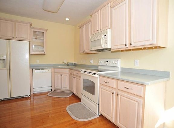 3rd image of 1453 Hideaway Cir