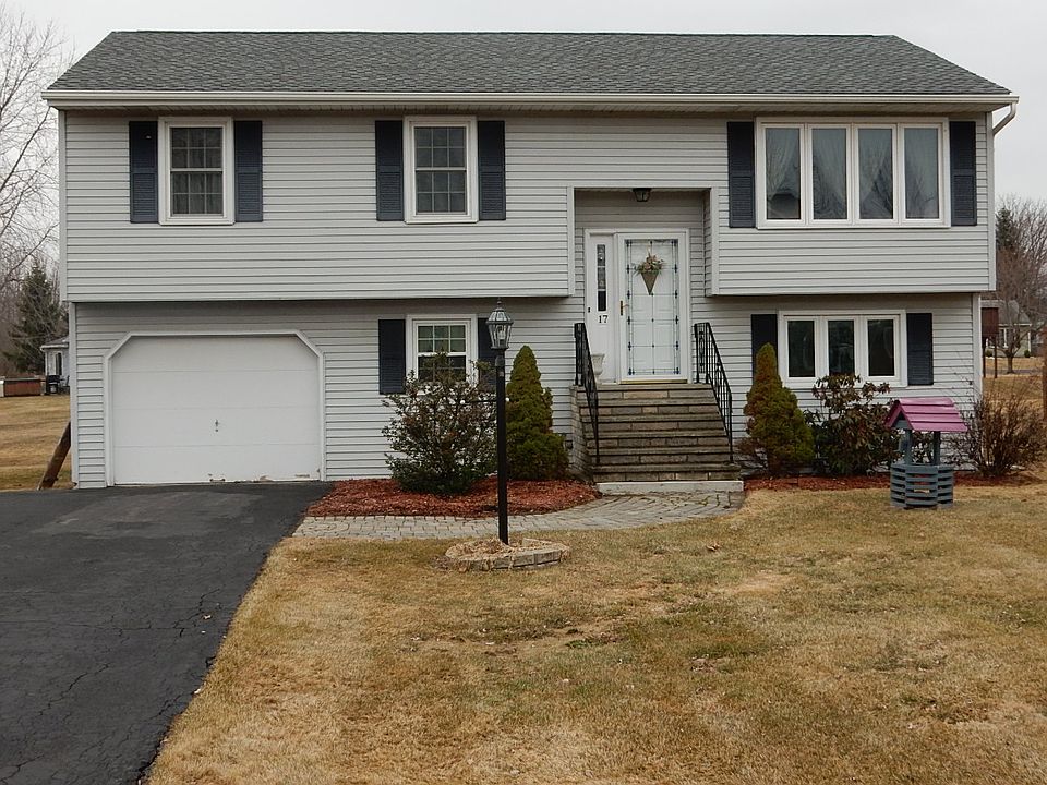 1st image of 17 Timber Dr