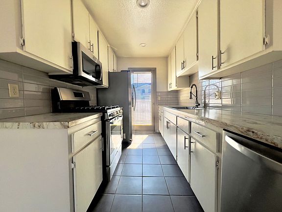 4th image of 1148 Stanley Ave APT 4