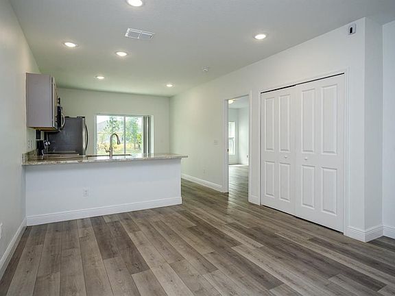 3rd image of 309 Clermont Dr #A & B