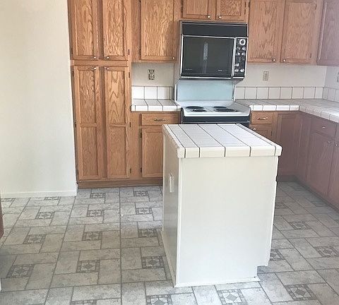 4th image of 4849 Wind Creek Dr