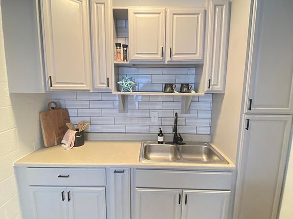5th image of 1205 Phillips Ave #0