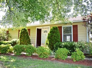 4802 Stony Brook Dr, Louisville, KY 40291
