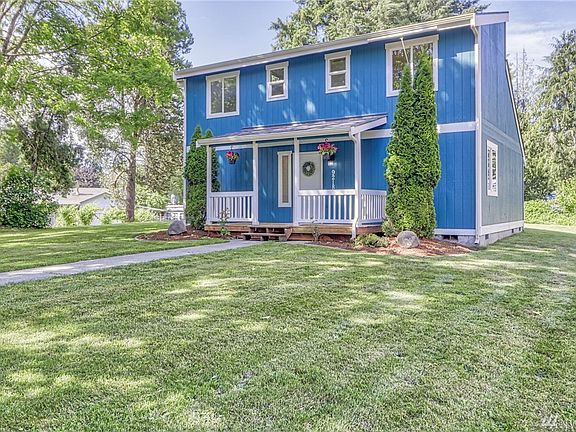 3rd image of 9218 Almond Ct SE