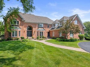 2188 Inverray Rd, Inverness, IL 60067