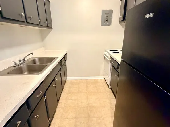 1556 Alexandria Dr #1B-Z3, Lexington, KY 40504