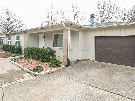 4th image of 879 W Eden Cir