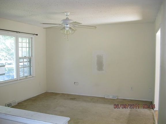 2nd image of 11515 Manchester Ave