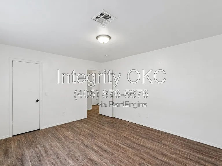 8514 Candlewood Dr — Photo 39
