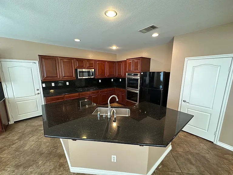 12781 Wine Cellar Ct — Photo 9