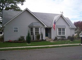 6136 Goldfinch Dr, Mays Landing, NJ 08330