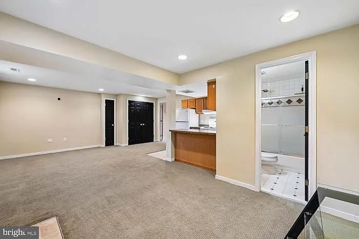 1 bed, $1,100 — Photo 3