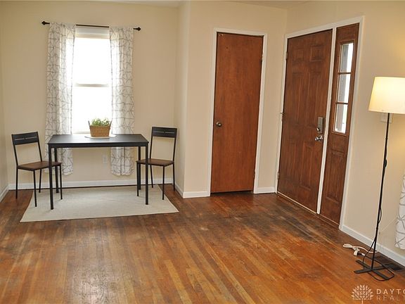 5th image of 240 N Tippecanoe Dr