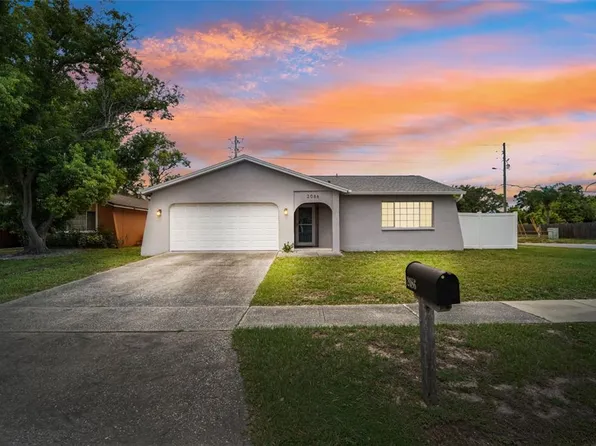 2086 Citrus Hill Ln, Palm Harbor, FL 34683