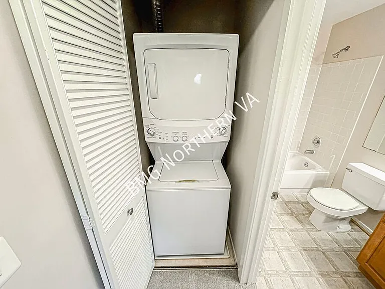 1510 Summerchase Ct #D — Photo 10