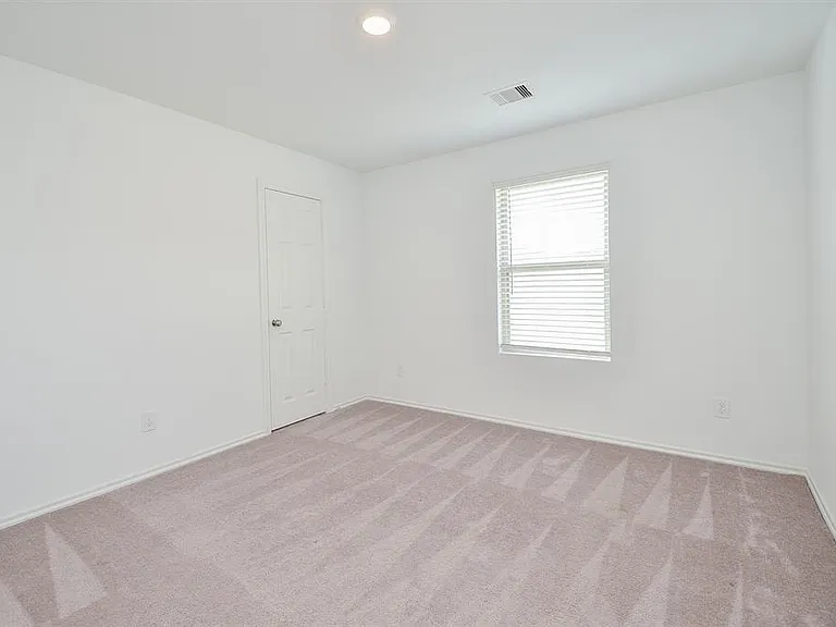 5434 Logan Dale Dr — Photo 15