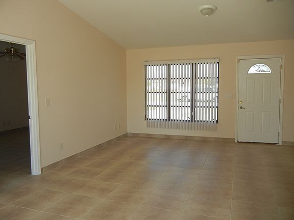 4th image of 530 NW 11th St