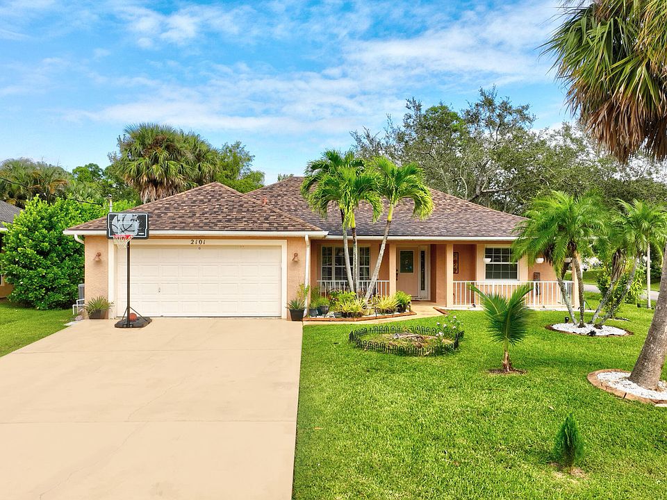 1st image of 2101 SW Cadiz Avenue SW