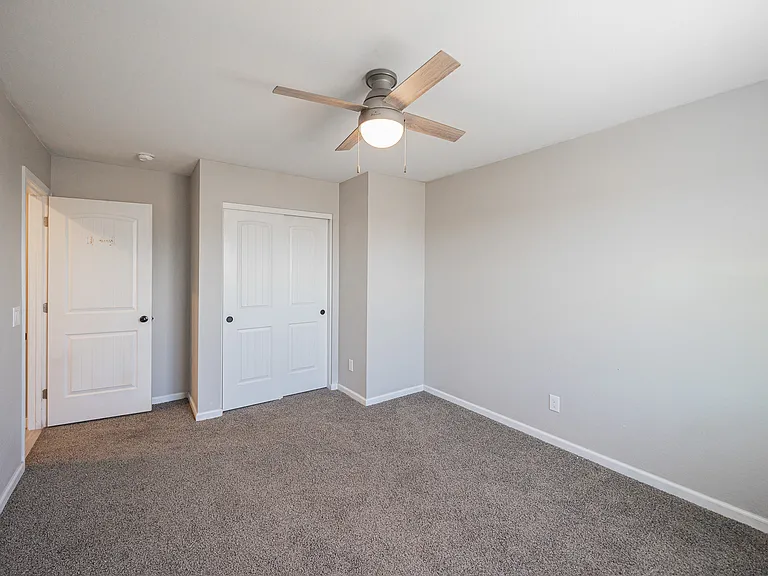 2547 E Illini St — Photo 19