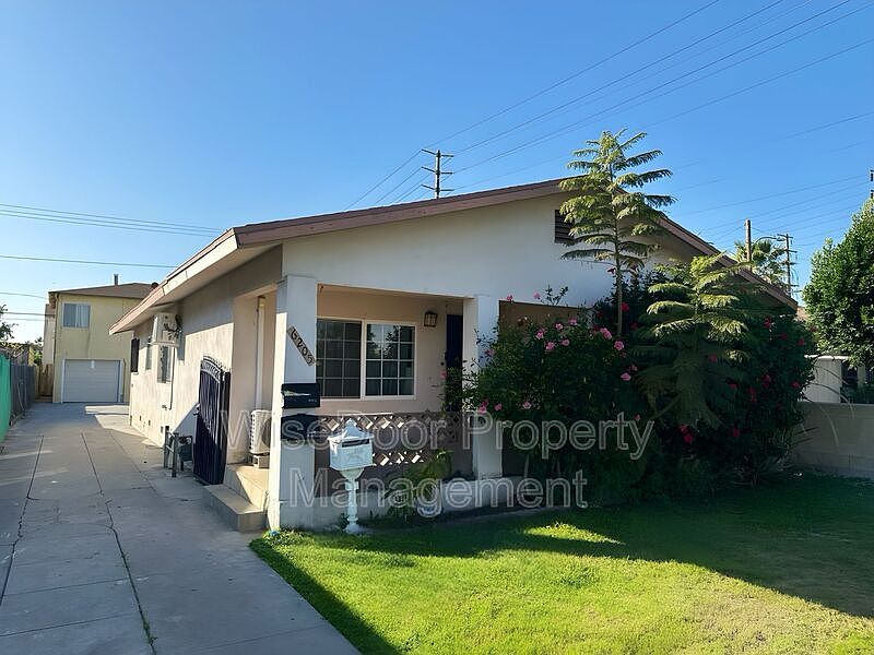 1st image of 6205 Alamo Ave #3/4