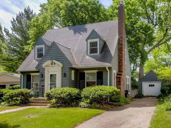 2312 Storm St, Ames, IA 50014