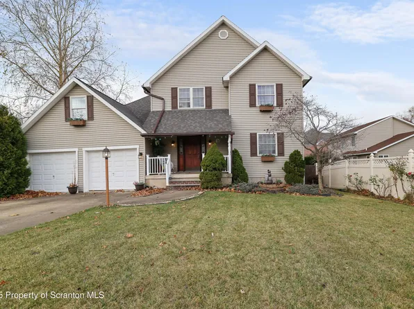 15 Donald Ct, Wilkes Barre, PA 18702