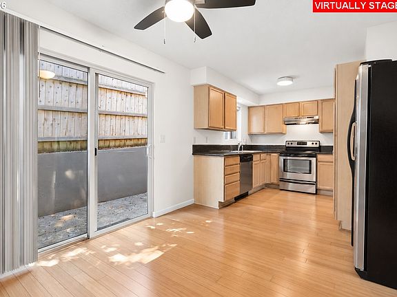 5th image of 3612 SW Multnomah Blvd