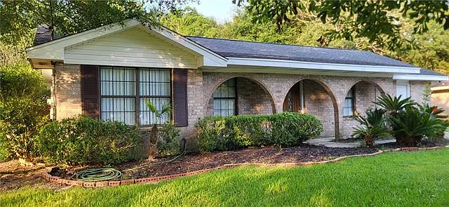 306 Timber Ridge Dr — Photo 2