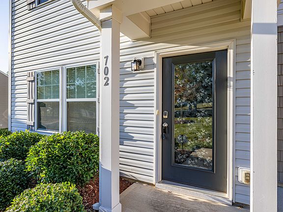 702 yorkshire dr-7 - Copy_10112023