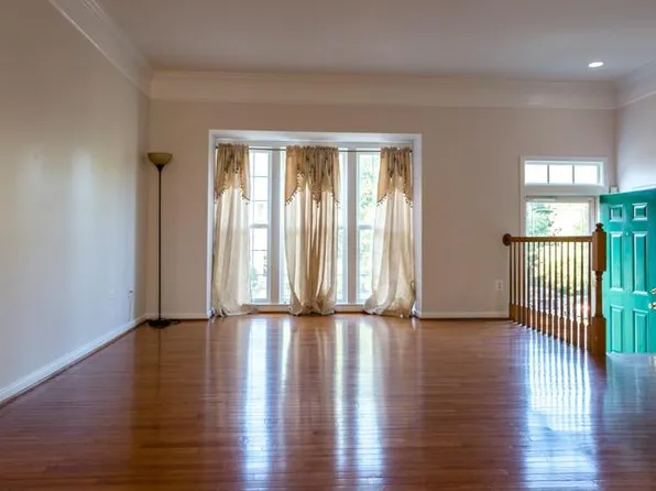 (undisclosed Address), Sterling, VA 20165