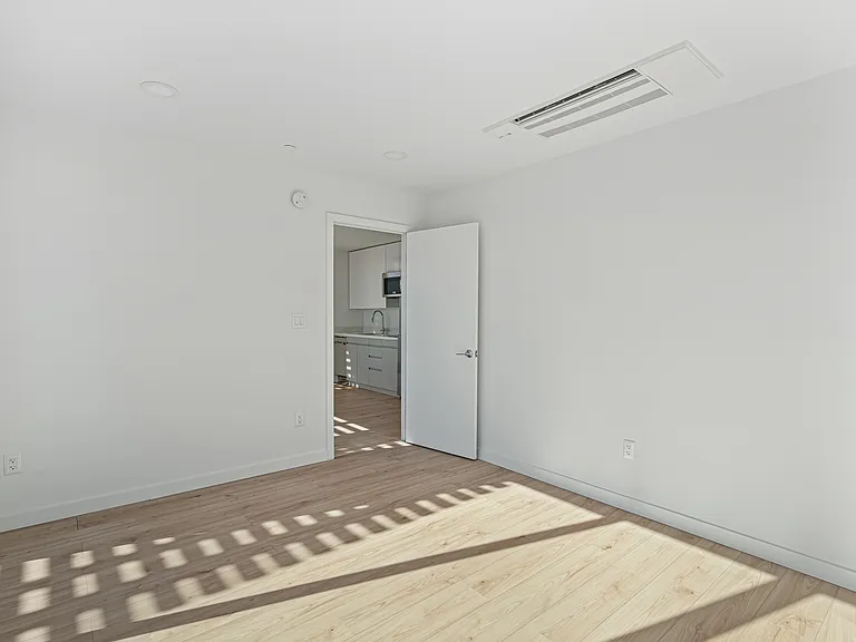 13848 Scenic Crest Cir — Photo 11