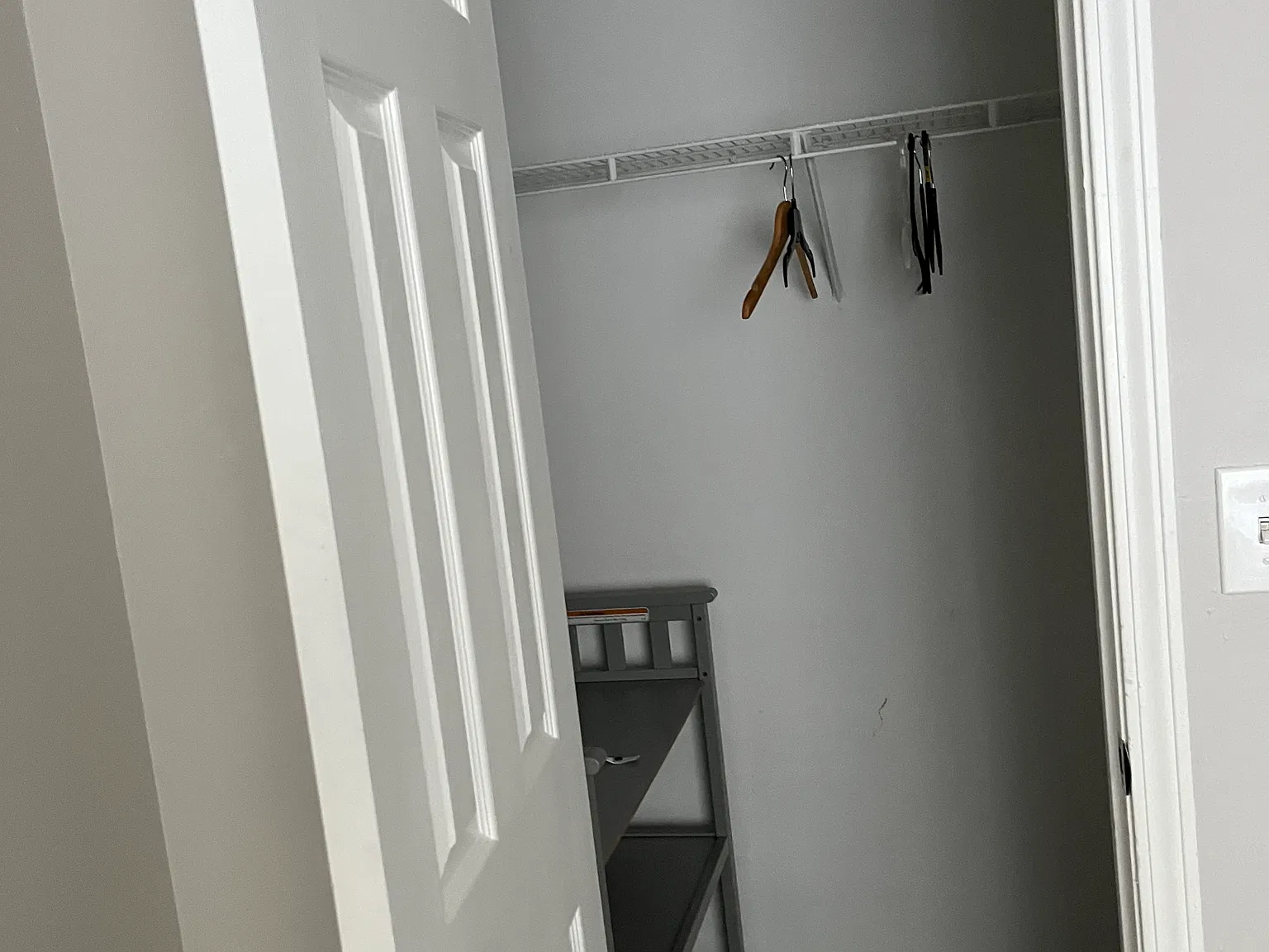 3 bed, 2.5 bath, 2182 sqft, $900 — Photo 3