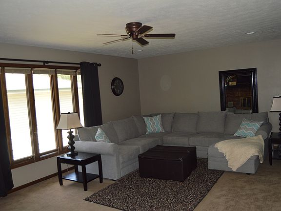 4th image of 7100 Bradock Dr