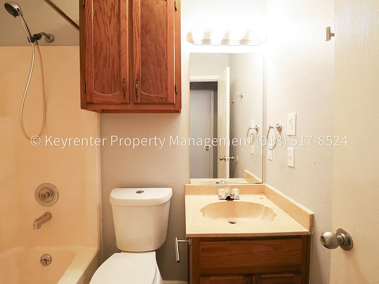 9351 S 89th Ave E — Photo 17