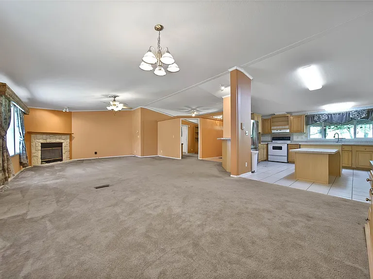 25 Novark Rd — Photo 5