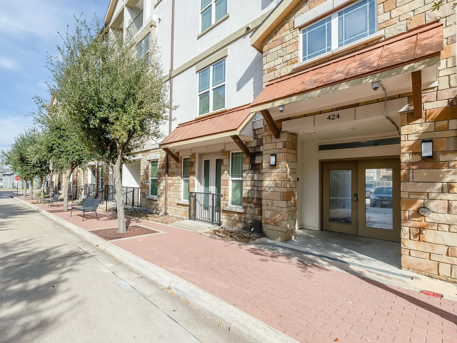 Northgate Proper — Photo 4