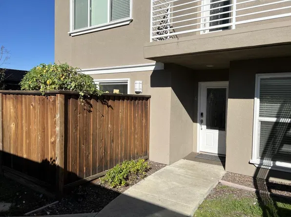 2002 W Middlefield Rd APT 6, Mountain View, CA 94043