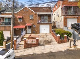 3833 Amundson Ave, Bronx, NY 10466