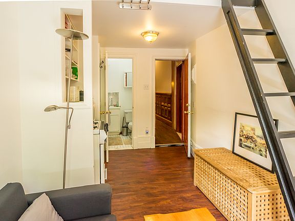 3rd image of 315 W 77th St APT 2D