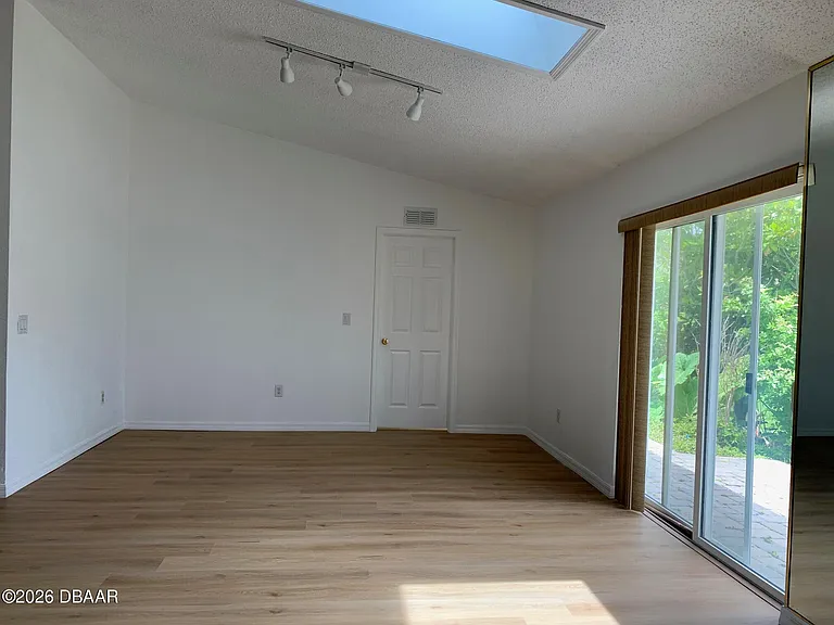 145 Riverwalk Ct — Photo 77