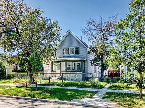 2nd image of 11908 77th St NW