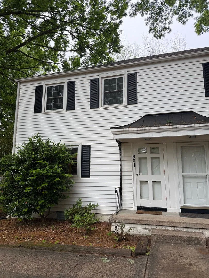 2 Bedroom Condo on St. Mary's St. — Photo 1