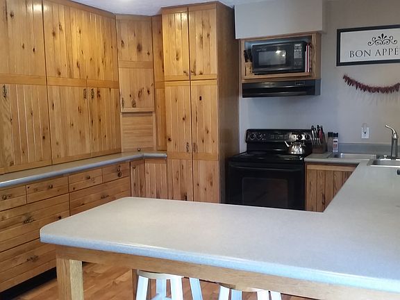 custom oak cabinets